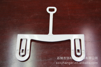 石獅市協(xié)陽服裝輔料 專業(yè)生產(chǎn)優(yōu)質(zhì)服飾衣架，長期批發(fā)銷售